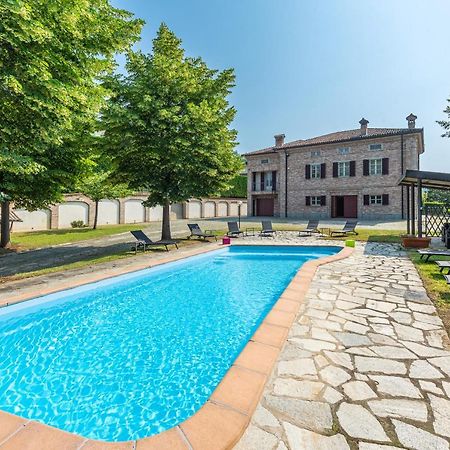 Villa Cornelia , Entire Villa With Private Pool Corneliano d'Alba المظهر الخارجي الصورة
